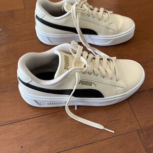 Puma Beige and Black Casual Sneakers
